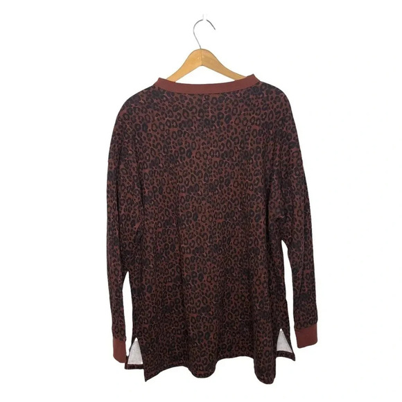 VICTORIA’S SECRET Sport Cheetah Animal Print Choker V Neck Tunic Sweater - Picture 5 of 8